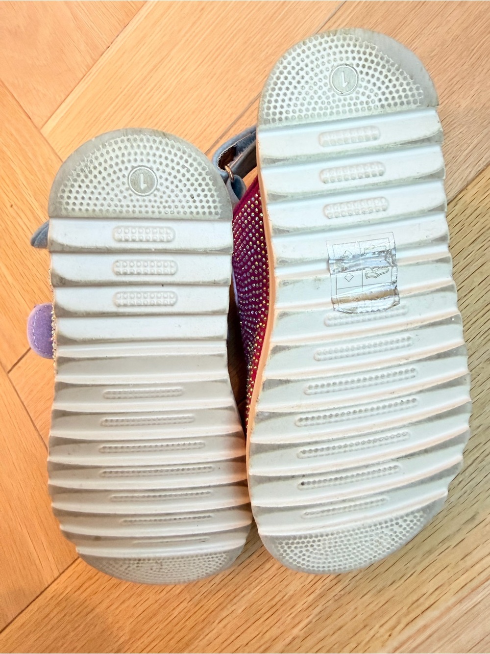 Kurt Geiger Girls Multicolor Sparkle Velcro Sandals - Picture 5 of 6